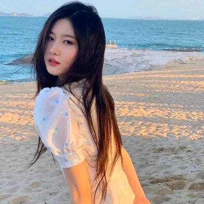 默默的我，不默默的我们
